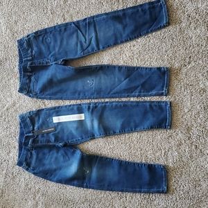 NWT (2) Girls Uniqlo Ultra Stretch jeans, size 5-6